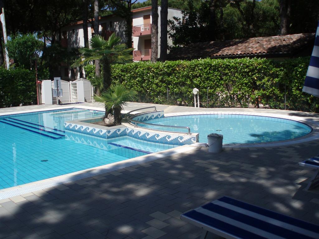 Villaggio Azzurro Lido di Jesolo Buitenkant foto